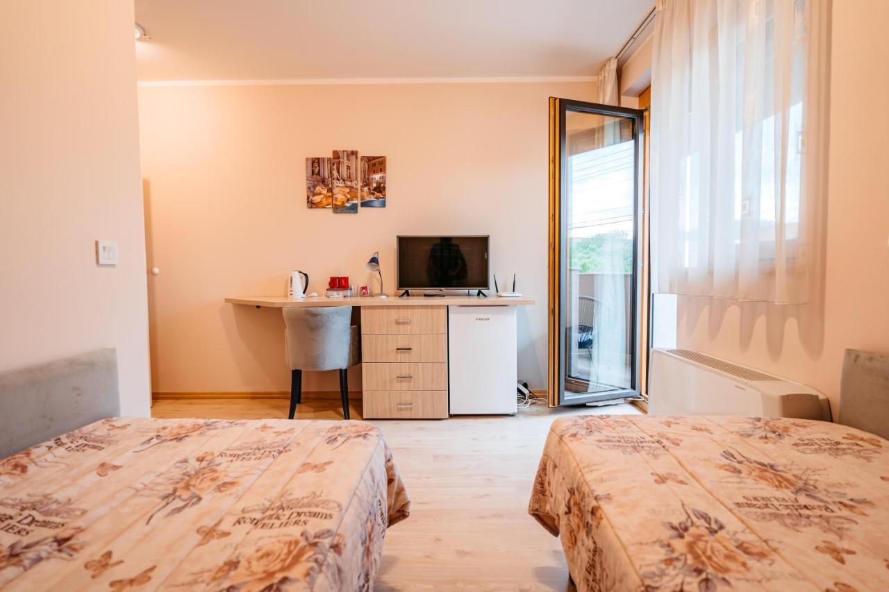Hotel Lotos Depandans Nisz Zewnętrze zdjęcie