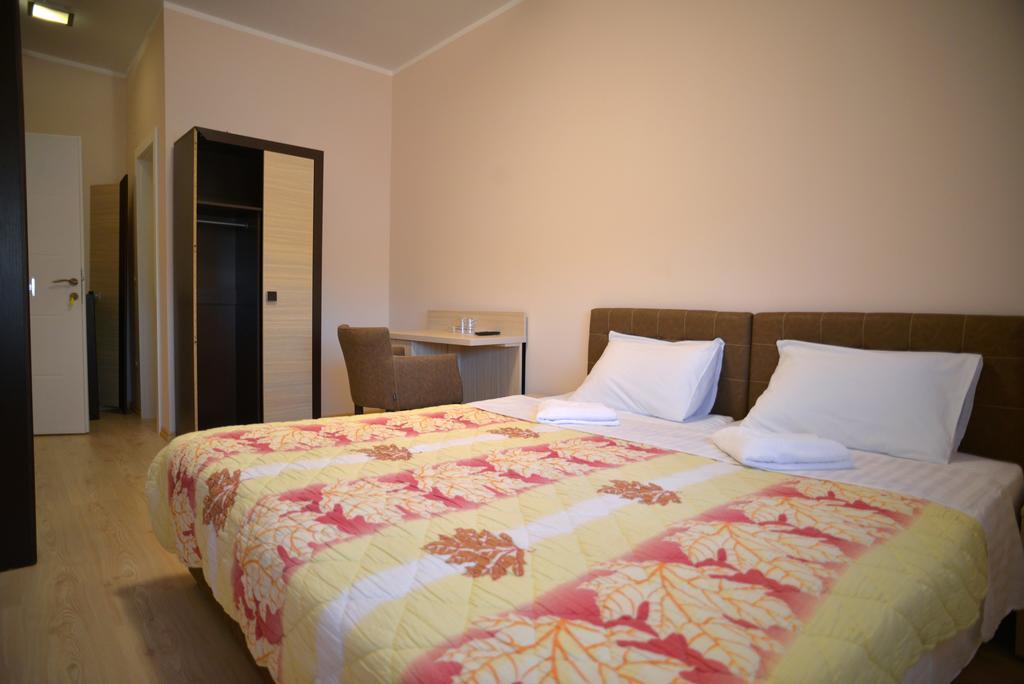 Hotel Lotos Depandans Nisz Zewnętrze zdjęcie